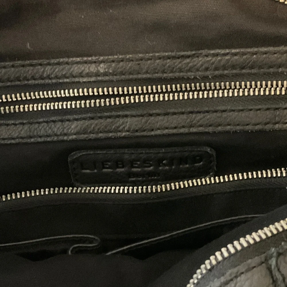 Liebeskind Black Leather Shoulder Bag - Picture 3 of 5